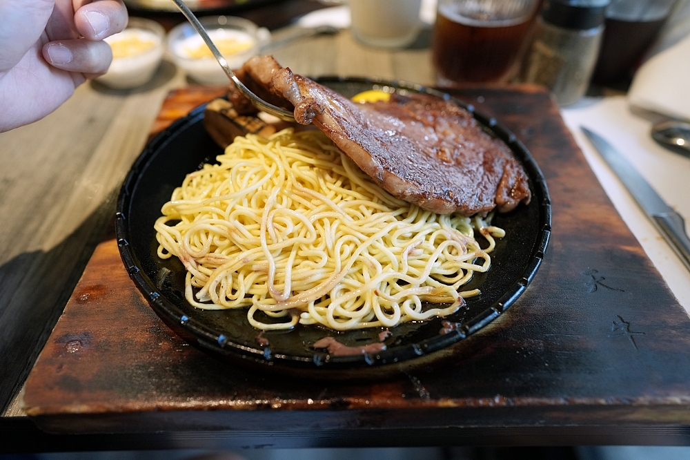 【天牛私廚牛排】爆汁原肉配新品炙燒特製乳酪，鹹甜濃郁太邪惡！ @捲捲頭 ♡ 品味生活