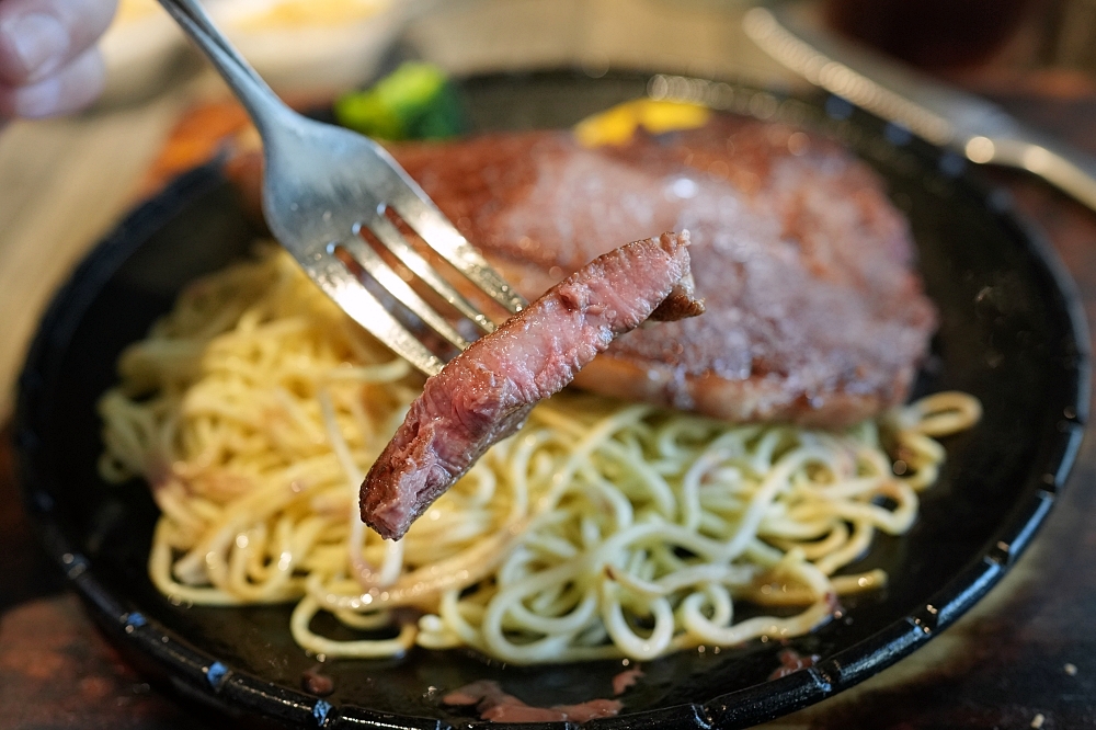 【天牛私廚牛排】爆汁原肉配新品炙燒特製乳酪，鹹甜濃郁太邪惡！ @捲捲頭 ♡ 品味生活
