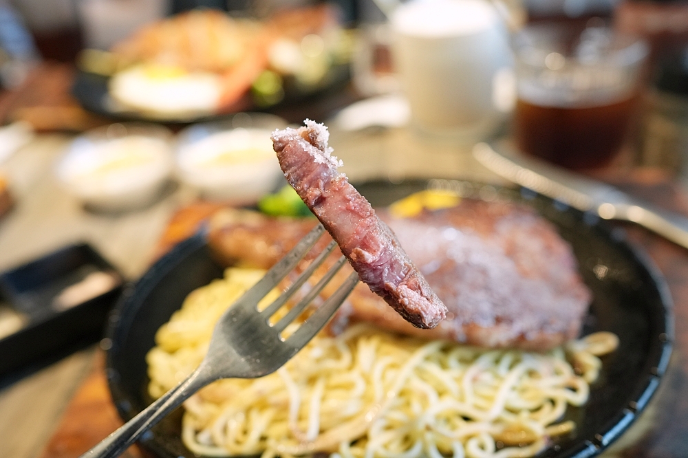 【天牛私廚牛排】爆汁原肉配新品炙燒特製乳酪，鹹甜濃郁太邪惡！ @捲捲頭 ♡ 品味生活