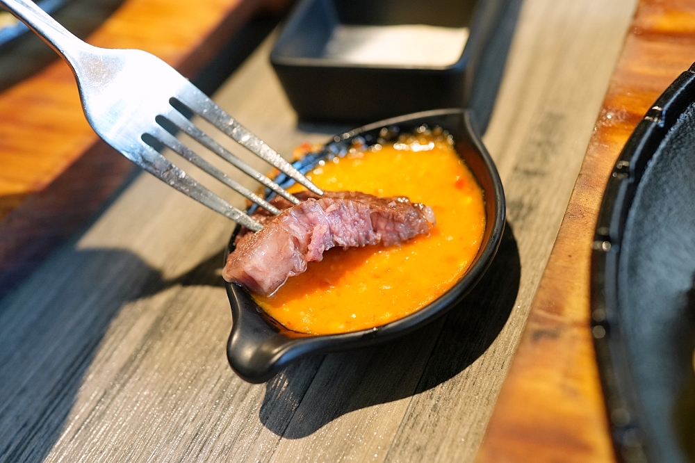 【天牛私廚牛排】爆汁原肉配新品炙燒特製乳酪，鹹甜濃郁太邪惡！ @捲捲頭 ♡ 品味生活