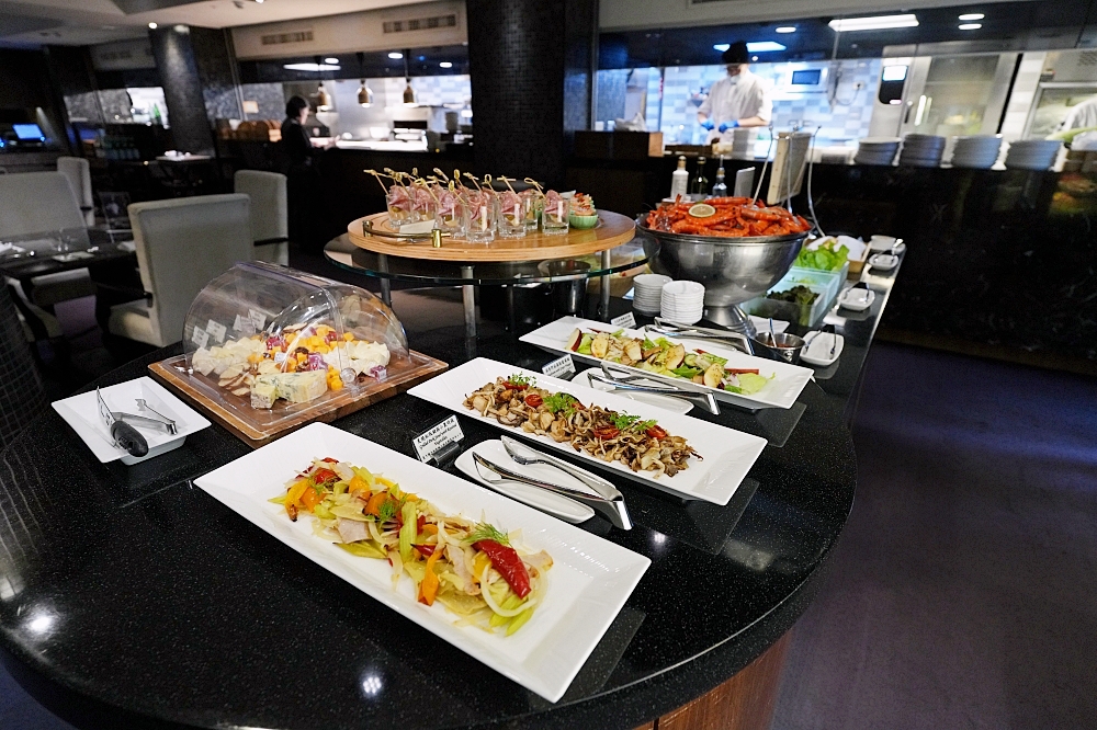 【圓山飯店牛排館】網評4.4星，乾濕式熟成牛排與超有誠意半自助輕食吧 @捲捲頭 ♡ 品味生活