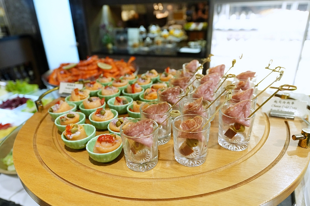 【圓山飯店牛排館】網評4.4星，乾濕式熟成牛排與超有誠意半自助輕食吧 @捲捲頭 ♡ 品味生活