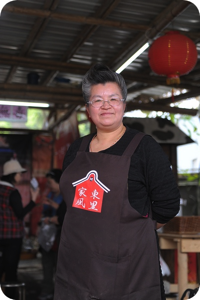 <苗栗景點> 苑裡東里家風 • 百年古厝，吃板凳割稻飯，穿古裝學演戲～ @捲捲頭 ♡ 品味生活