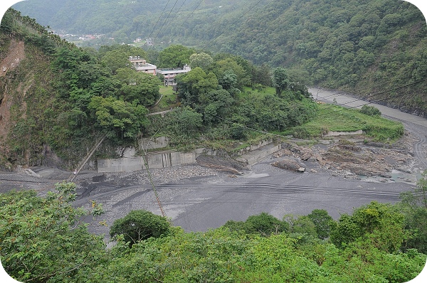 南投武界，摩摩納爾野溪瀑布探險之旅，雲的故鄉需跋山涉水才能到的隱世仙境～ @捲捲頭 ♡ 品味生活