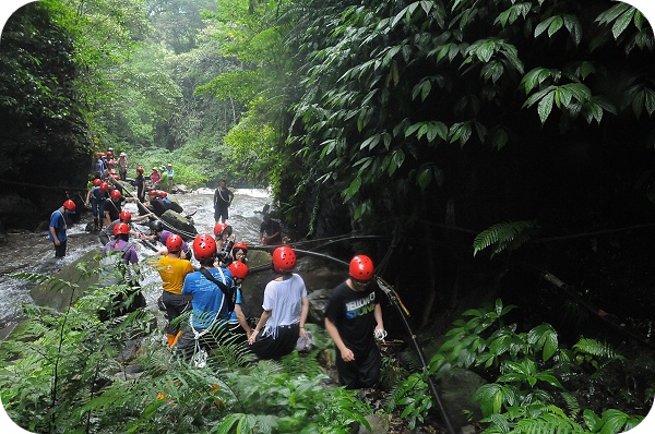 南投武界，摩摩納爾野溪瀑布探險之旅，雲的故鄉需跋山涉水才能到的隱世仙境～ @捲捲頭 ♡ 品味生活