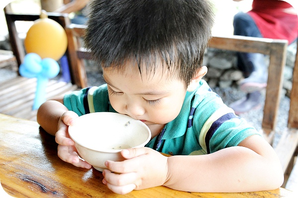 瓏山林館外行程。小小獵人體驗：竹筒飯DIY，射箭，設陷阱，原住民餐，東岳湧泉 @捲捲頭 ♡ 品味生活