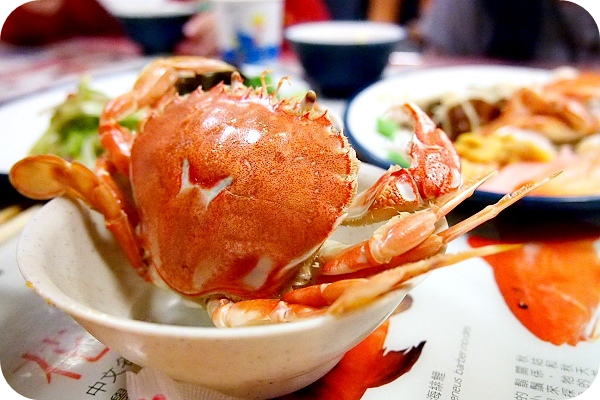 花蓮【欣欣麵館】海鮮餐廳掛名麵店，海鮮種類多樣，滿滿小菜盤任你選，有特色的麵館。 @捲捲頭 ♡ 品味生活