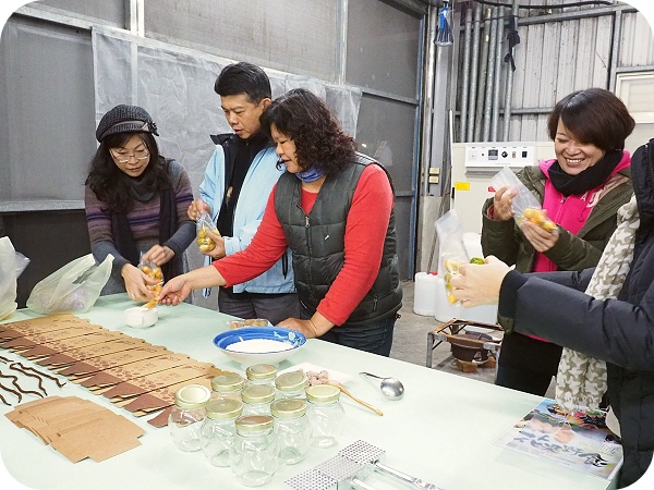 ▋稻田裡的餐桌 ▋月光下的饗宴，親手摘果實，體驗田園樂。意想不到的浪漫晚餐。幸福果食！ @捲捲頭 ♡ 品味生活