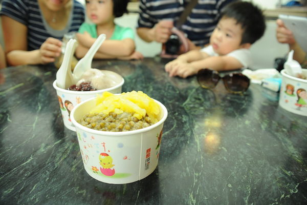 餵乳牛，摸蛤仔，七星潭賞海景。還有東大門找美食再衝月盧梅子雞，晚上與幾米相擁入睡。保證精彩又好玩！ @捲捲頭 ♡ 品味生活