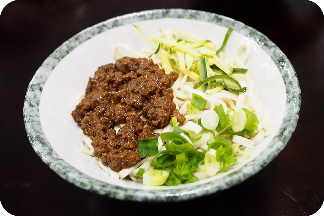 【冬山牛肉麵】菜市場樓上吃麵&#127860;春不老驛站牛肉麵 @捲捲頭 ♡ 品味生活