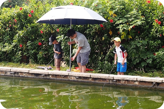 【新竹遛小孩景點】暢快流汗，親近自然。Go Bear 溝貝親子休閒農莊。撈彈珠，釣魚，釣螯蝦，還有餵牛蛙!!! @捲捲頭 ♡ 品味生活