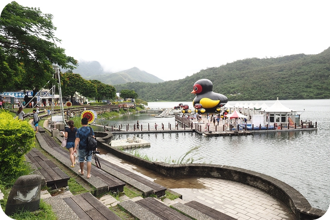 【花蓮親子民宿】漫步花園民宿！輕鬆逛鯉魚潭紅面番鴨，慶修院與南華菸樓▋捲捲頭粉絲 可享平日八折，假日九折的優惠喔！▋ @捲捲頭 ♡ 品味生活