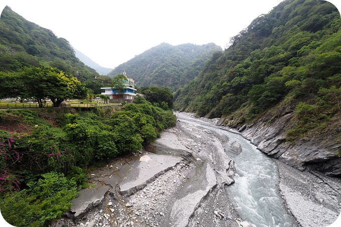 花蓮【太魯閣景點】2024太魯閣一日遊，九曲洞,燕子口,印地安酋長岩,白楊步道還有最新布洛灣山月吊橋～ @捲捲頭 ♡ 品味生活