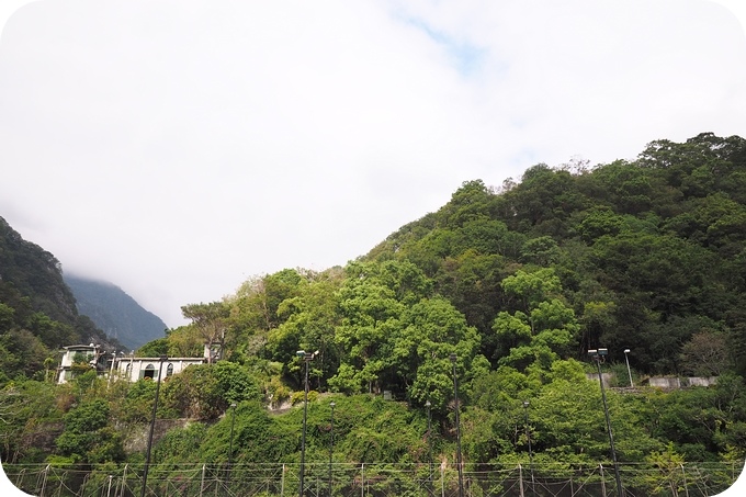 花蓮【太魯閣景點】2024太魯閣一日遊，九曲洞,燕子口,印地安酋長岩,白楊步道還有最新布洛灣山月吊橋～ @捲捲頭 ♡ 品味生活