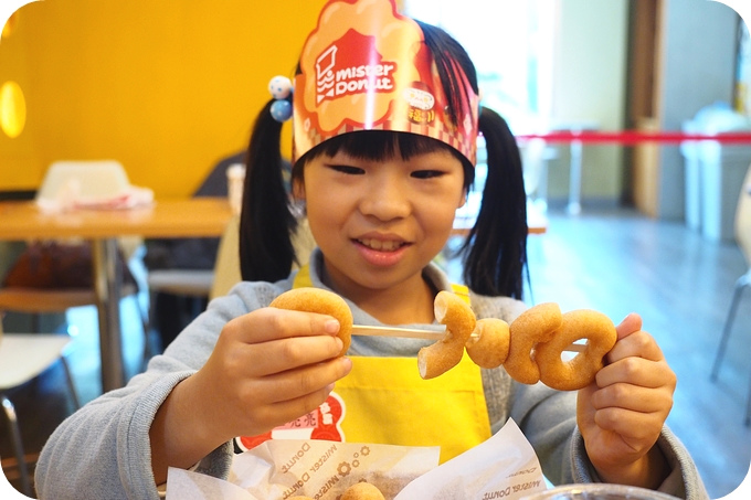 【甜甜圈DIY】 FashionBaby Taiwan✖Mister Donut DIY???聯名合作小小烘焙師。 @捲捲頭 ♡ 品味生活