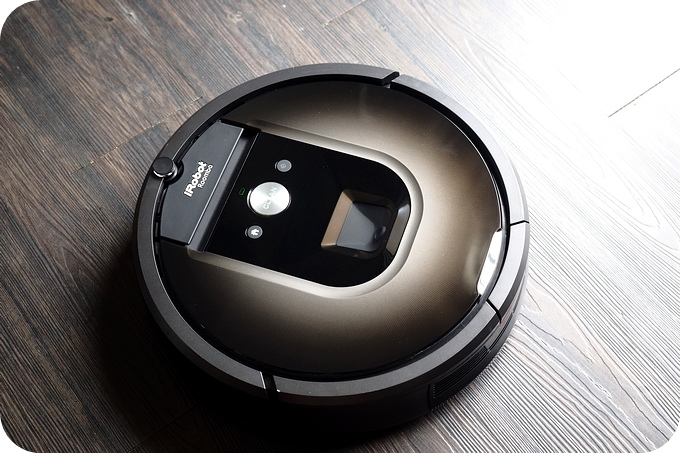 iRobot Roomba 980 掃地機器人，超懶人必備好幫手，狗毛、頭髮及看不見的灰塵通通out～ @捲捲頭 ♡ 品味生活