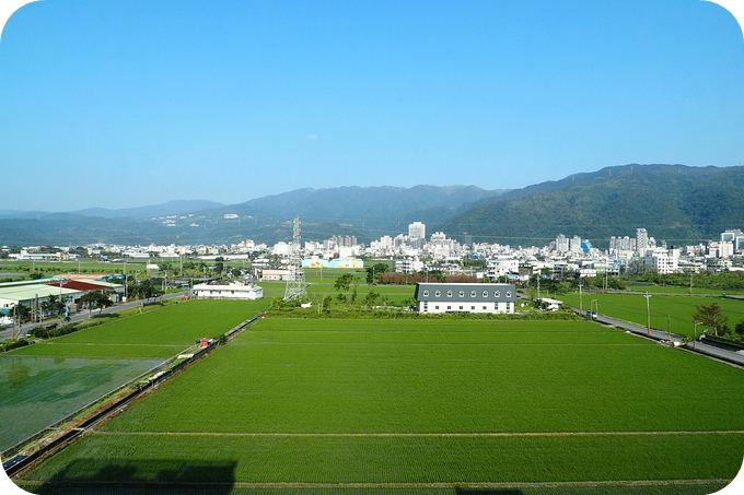 山多利大飯店，附兒童戲水池、泡腳區、遊戲室，還有道地的台灣經典合菜，食材新鮮，道道好吃！ @捲捲頭 ♡ 品味生活