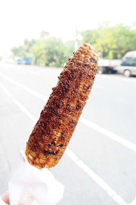 【員山】阿嬤臭豆腐，黑連烤玉米，銅板價輕鬆點，美食下午茶在這裡！ @捲捲頭 ♡ 品味生活