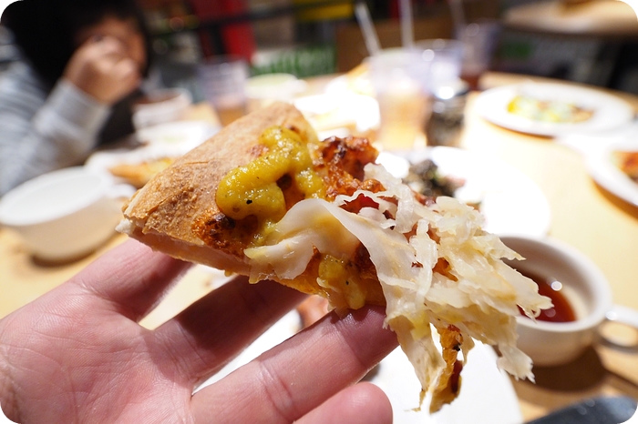 ▋台北美食 ▋Pizza Hut 必勝客歡樂吧吃到飽，全新地中海夏日美食饗宴，家庭好友聚餐好地方！ @捲捲頭 ♡ 品味生活