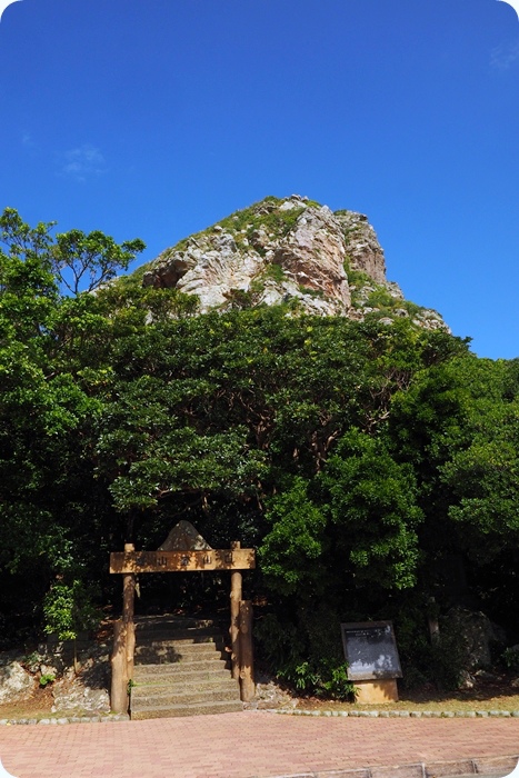 ▋沖繩伊江島 ▋日本沖繩跳島旅行，伊呀撒撒！最近的離島，上山下海種田捕魚全包的沖繩伊江島 （上集）：地理環境與人情味 @捲捲頭 ♡ 品味生活