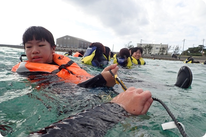 ▋沖繩伊江島 ▋日本沖繩跳島旅行，伊呀撒撒！！！最近的離島，上山下海種田捕魚全包的沖繩伊江島 （下集）：不一樣的海島活動體驗 @捲捲頭 ♡ 品味生活