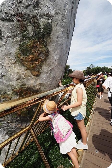 ▋中越 峴港 ▋巴拿山走黃金佛手橋玩樂園，美溪海灘踏浪，再賞龍橋燈光秀！中越峴港會安五天四夜之旅（DAY 4） @捲捲頭 ♡ 品味生活