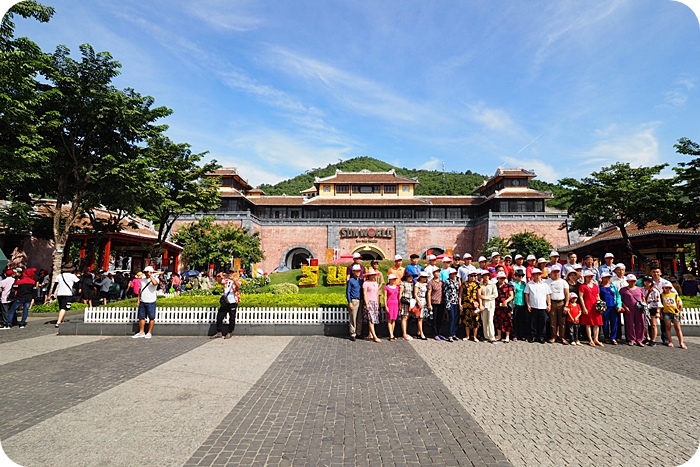 ▋中越 峴港 ▋巴拿山走黃金佛手橋玩樂園，美溪海灘踏浪，再賞龍橋燈光秀！中越峴港會安五天四夜之旅（DAY 4） @捲捲頭 ♡ 品味生活