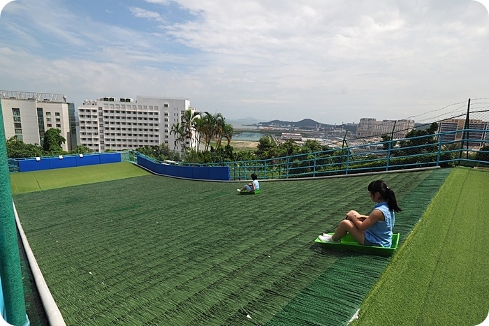 澳門大潭山公園，來點少見的澳門親子行程，免費景點大潭山公園滑草，還有便宜又好玩南灣湖划船！ @捲捲頭 ♡ 品味生活