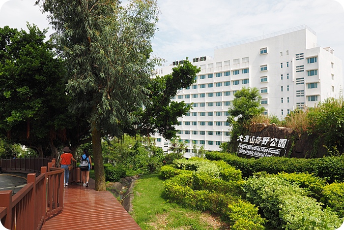 澳門大潭山公園，來點少見的澳門親子行程，免費景點大潭山公園滑草，還有便宜又好玩南灣湖划船！ @捲捲頭 ♡ 品味生活