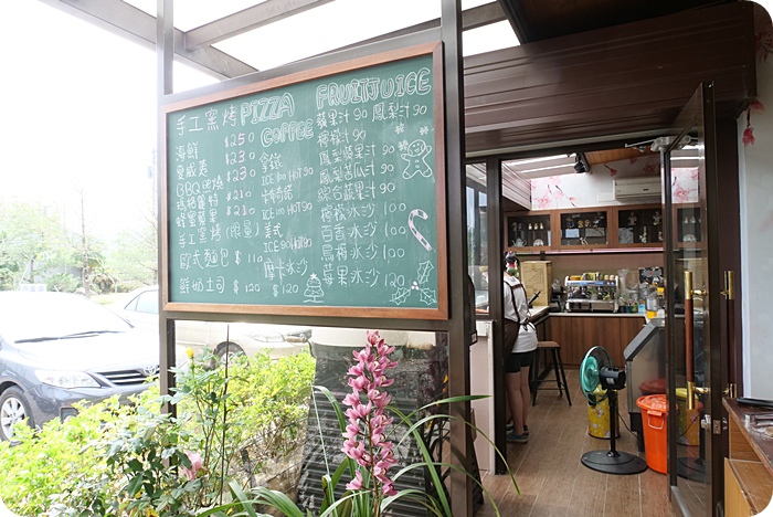 【宜蘭】桃花源牛肉麵，有低消的牛肉麵店，可順遊梅花湖、斑比山丘（菜單價錢） @捲捲頭 ♡ 品味生活