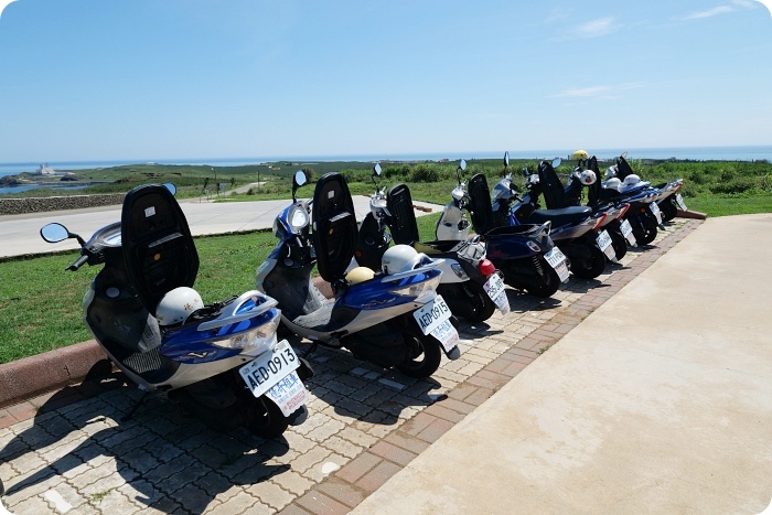 澎湖七美一日遊》七美機車環島（雙心石滬、小台灣、南嶼城），巡航東、西嶼坪嶼X海鷗餵食秀。 @捲捲頭 ♡ 品味生活