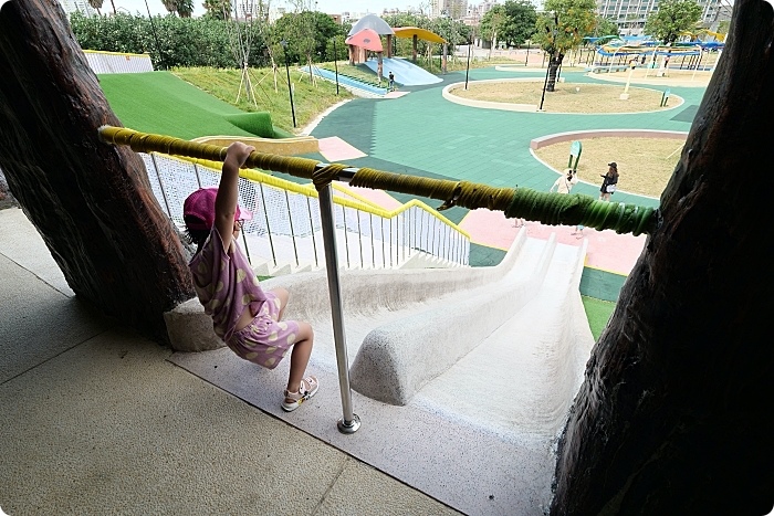 【苗栗】獅山親子公園，歡樂親子景點，秒到日本瀧野鈴蘭丘陵公園玩水、攀岩、火炎山溜滑梯！ @捲捲頭 ♡ 品味生活