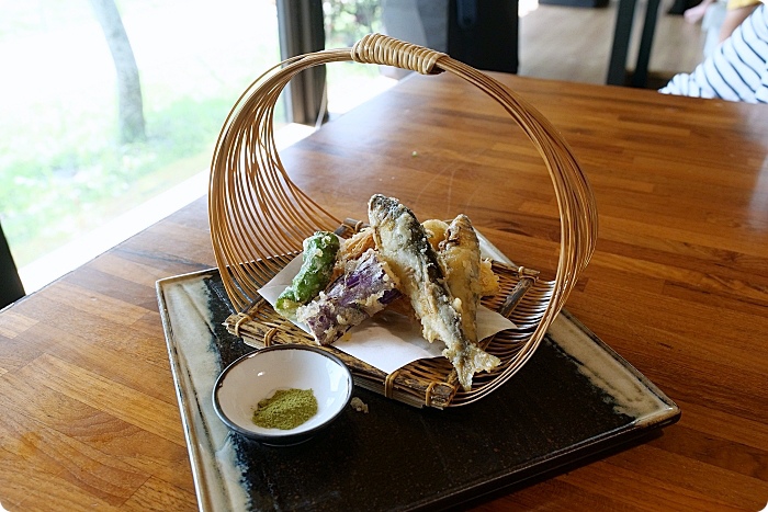 舞饌日式會席料理，享受千坪日式庭園，甜蝦時魚刺身、平目西京燒，一連呈現10道絕美滋味的精緻會席料理，享受全新的味覺饗宴！ @捲捲頭 ♡ 品味生活