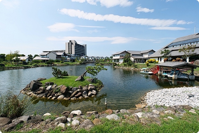 舞饌日式會席料理，享受千坪日式庭園，甜蝦時魚刺身、平目西京燒，一連呈現10道絕美滋味的精緻會席料理，享受全新的味覺饗宴！ @捲捲頭 ♡ 品味生活